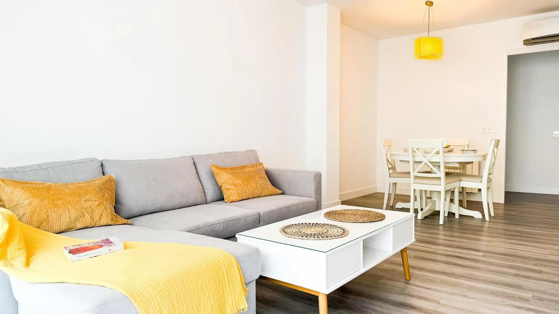 Reial By Tarragonadays Apartment
